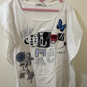 Desigual White and Blue Graphic Embroidered Tee Size M